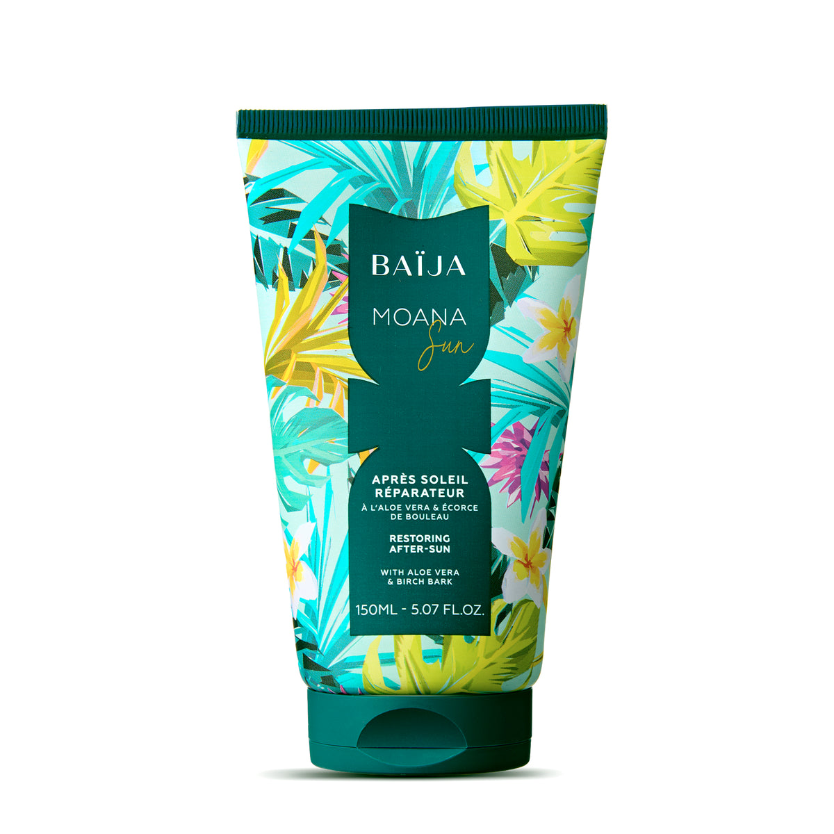 Tube de soin “BAÏJA MOANA Sun” photographié en packshot sur fond blanc. Le tube est vertical, centré, avec un design tropical multicolore (feuillages/ fleurs) et une grande étiquette vert foncé au centre. On lit “Après Soleil Réparateur” et “Restoring After-Sun”, ainsi que “150ML”. Bouchon vert foncé en bas.