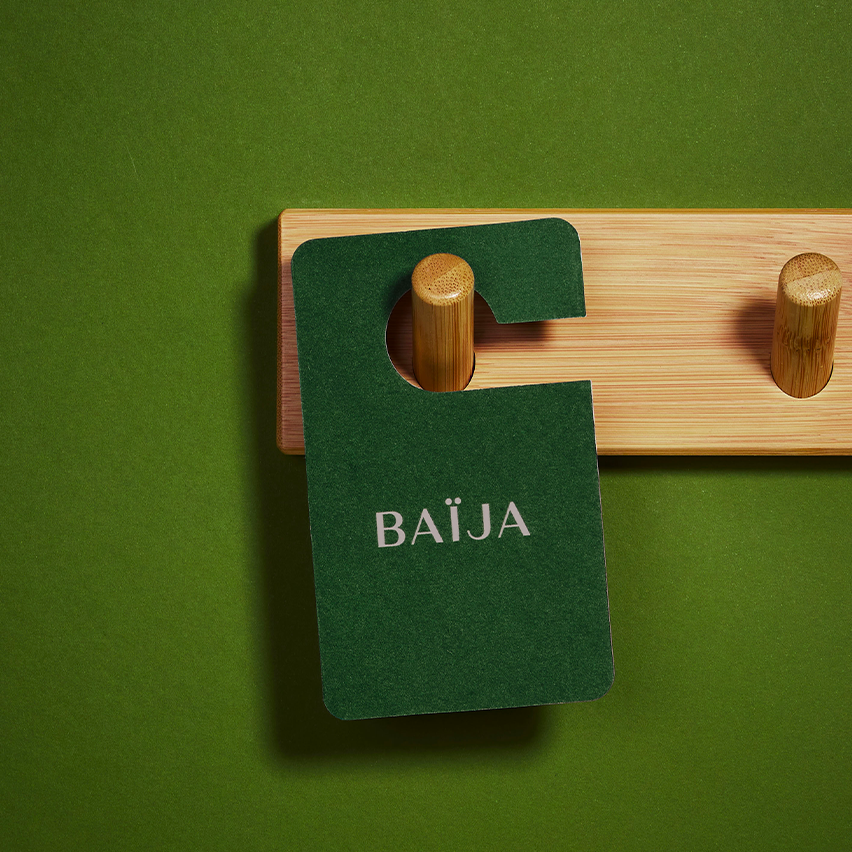 Desodorisant_voiture_Black_Rumba_Prune_Benjoin