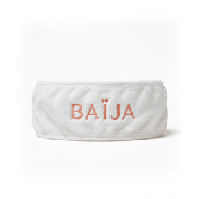 Bandeau cosmétique Baïja blanc en matière douce, conçu pour maintenir les cheveux lors de la routine beauté