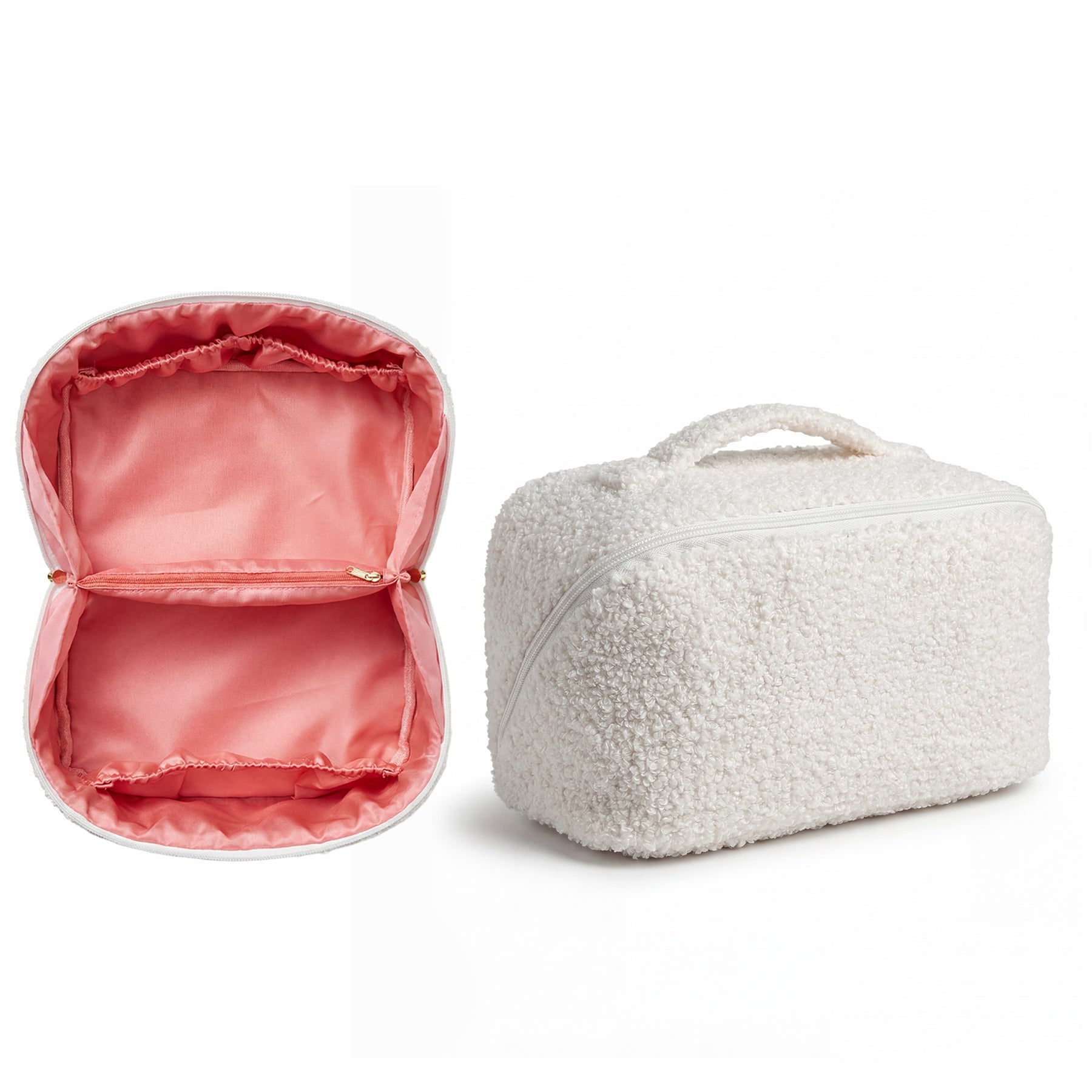 Vue intérieure et extérieure du vanity beauté Sweet Sunday en bouclette écrue avec doublure rose et espaces de rangement intégrés